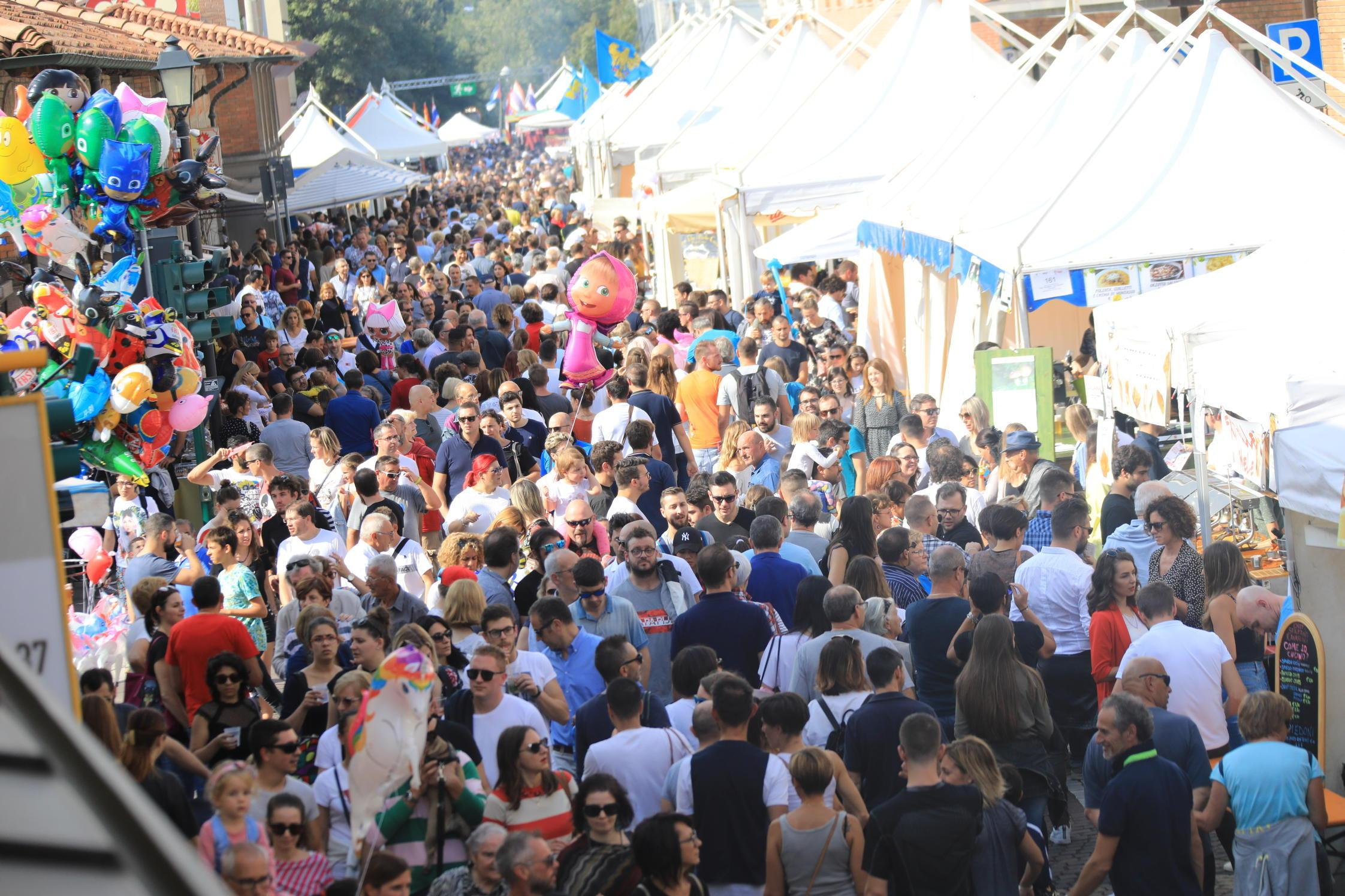 Copertina per Gli stand protagonisti a Gusti di Frontiera, mostre e degustazioni a Gorizia